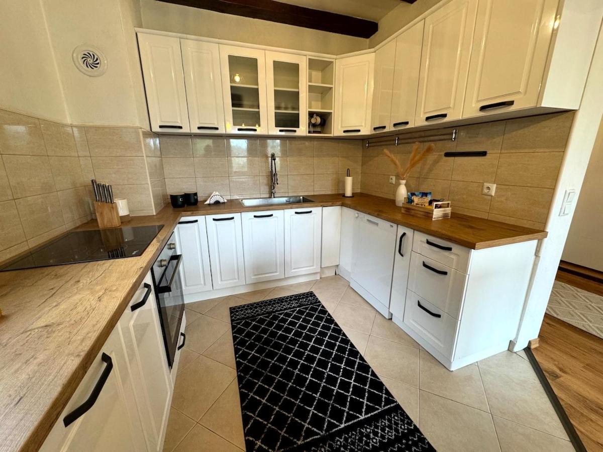 Nahorevo Getaway - Fairytale On The Hill Holiday home *