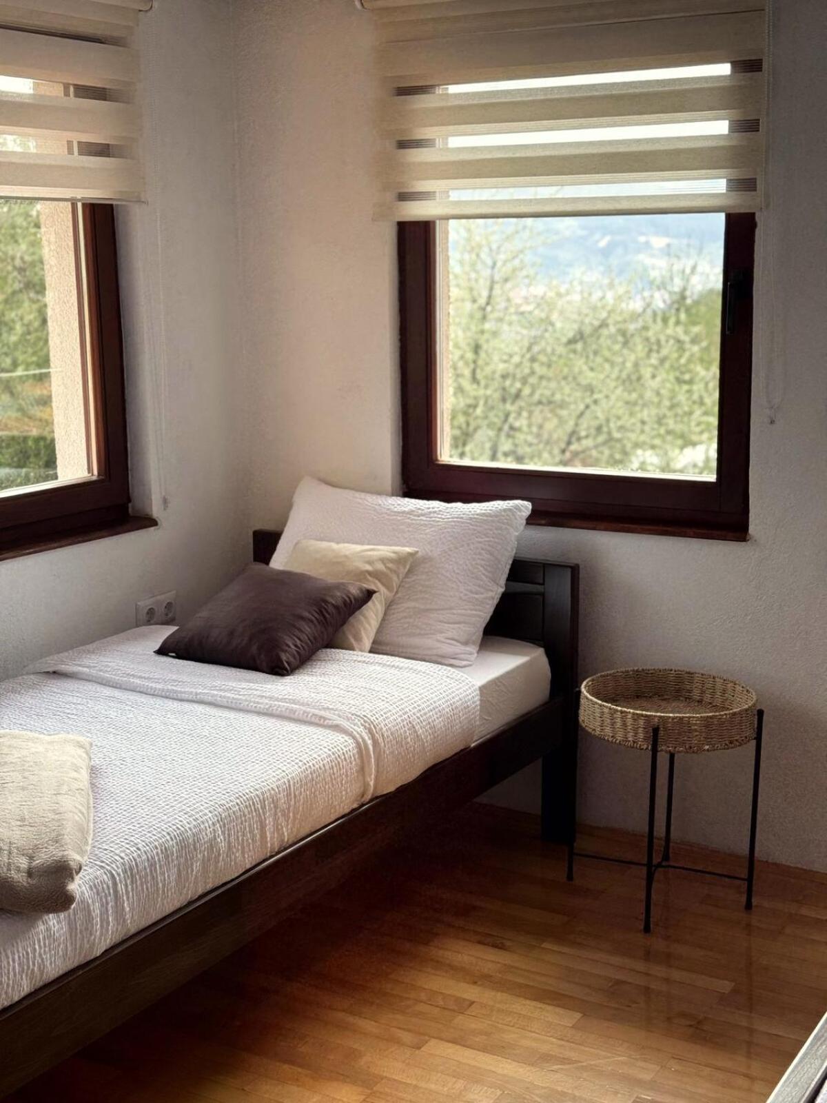 Nahorevo Getaway - Fairytale On The Hill Holiday home